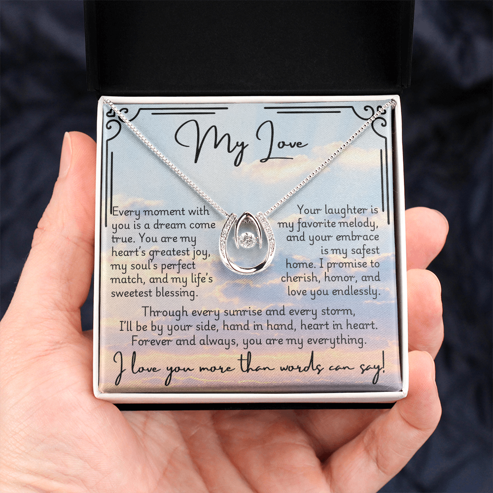 Lucky In Love Necklace - Fiancée 1