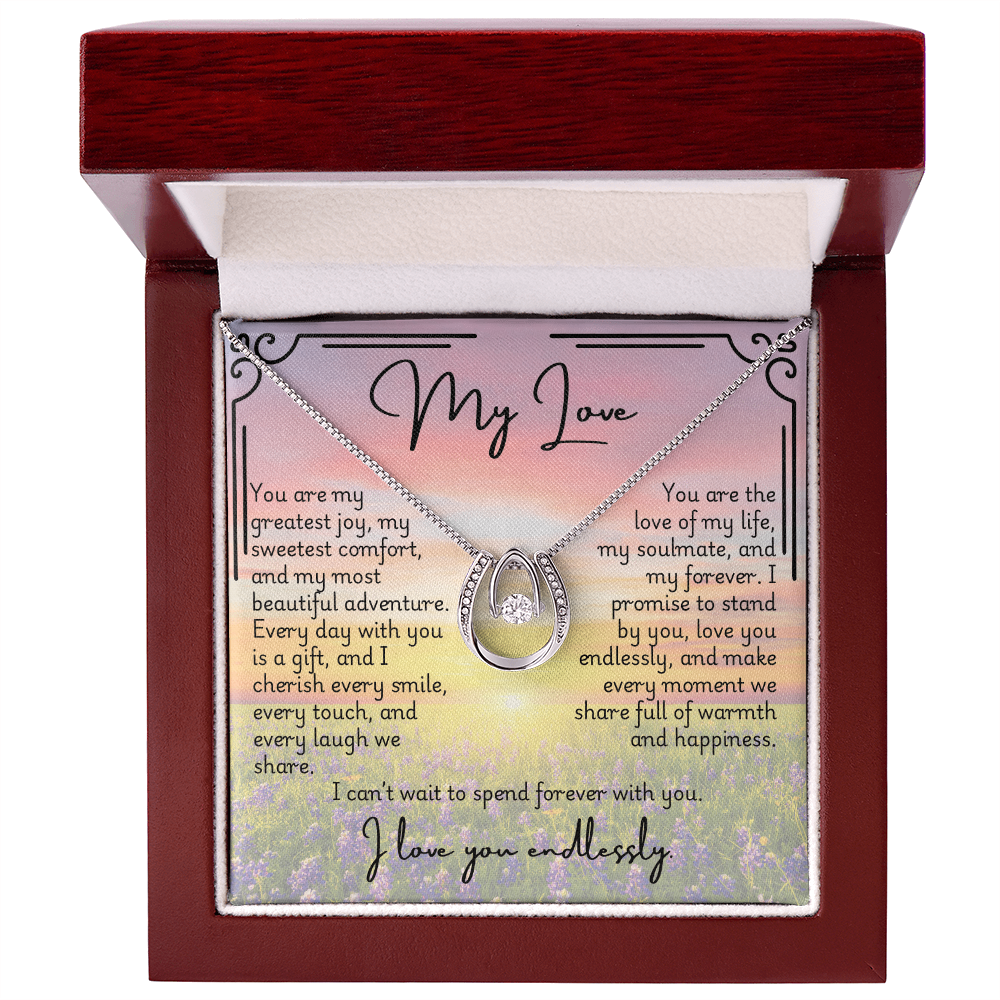 Lucky In Love Necklace - Fiancée 2