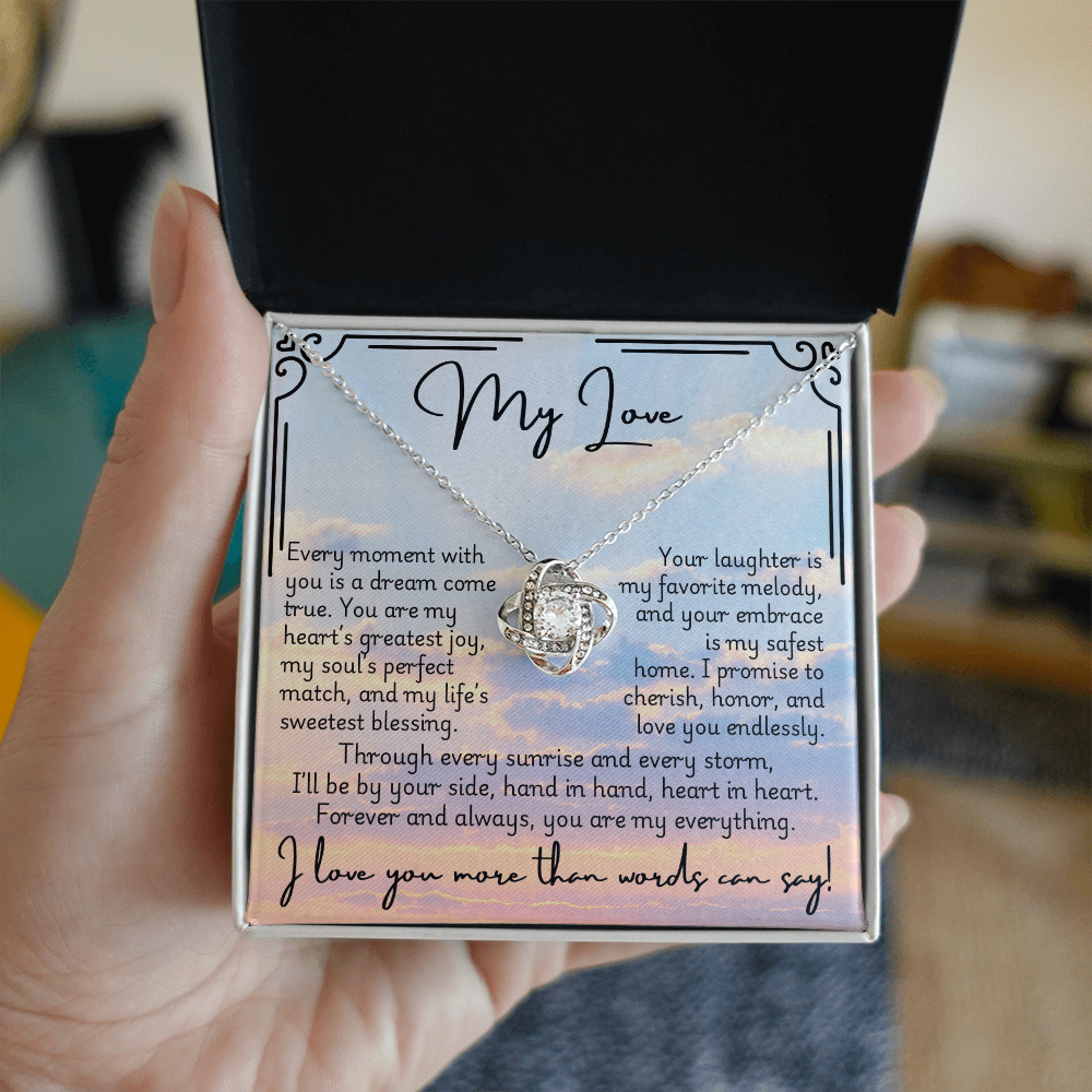 Love Knot Necklace - Fiancée 1